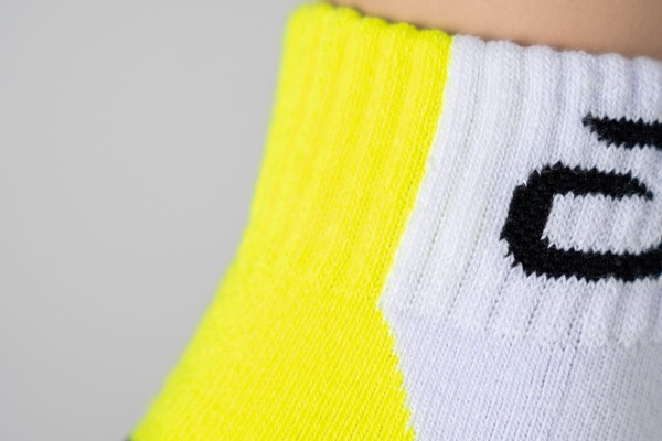 andro-Socke-Pace-2.0-weiss-neon-gelb-04-detail-360-021-042-2000x2000px