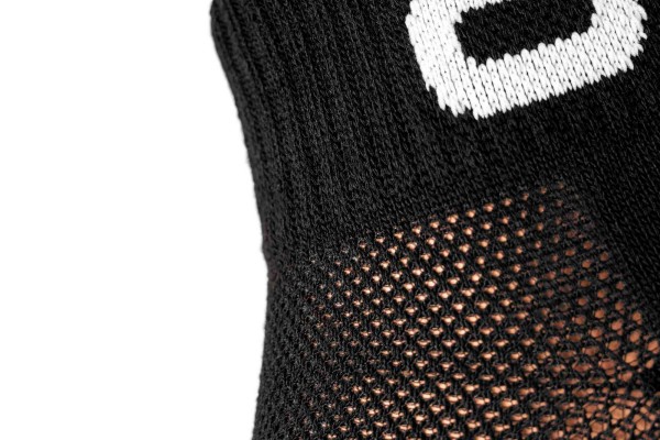 360.021.036_Sock-Alltime_black-white_detail_02_Web