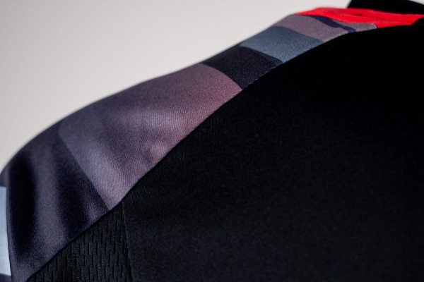 andro-Shirt-Sangai-schwarz-rot-07-detail-300-021-265-2000x2000px