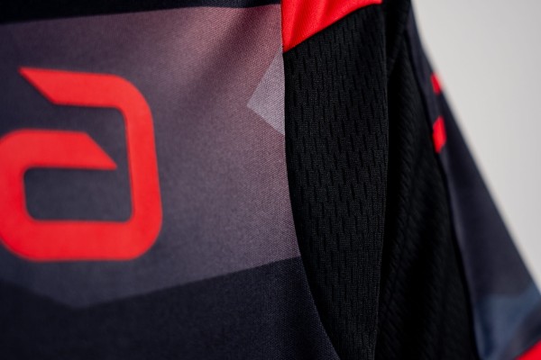 andro-Shirt-Sangai-schwarz-rot-06-detail-300-021-265-2000x2000px