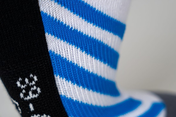 andro-Socke-Pace-2.0-weiss-blau-04-detail-360-021-040-2000x2000px