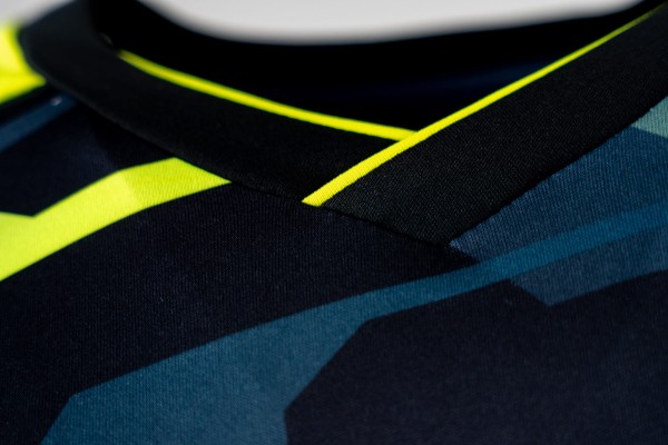 andro-Shirt-Sangai-schwarz-gelb-04-detail-300-021-263-2000x2000px